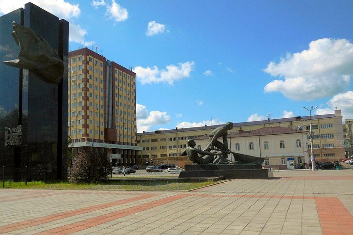 Площадь Революции.
