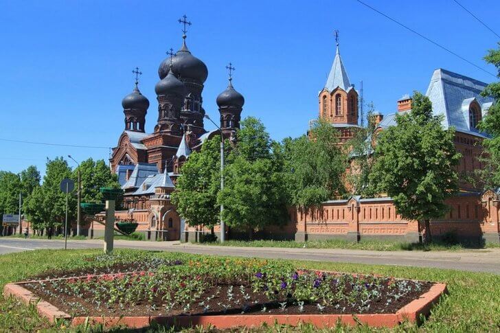 Введенский монастырь.