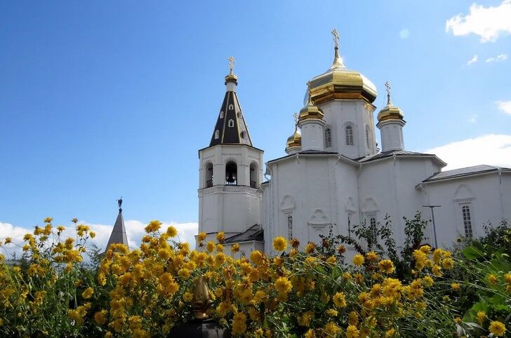 Свято-Троицкий монастырь.