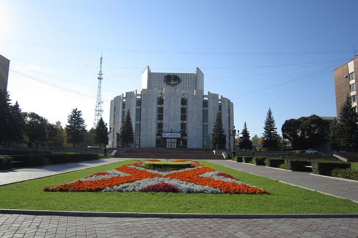 Театр драмы имени Наума Орлова.