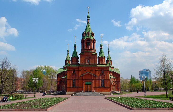 Александро-Невская церковь.
