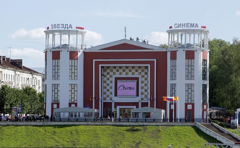 Кинотеатр Звезда.