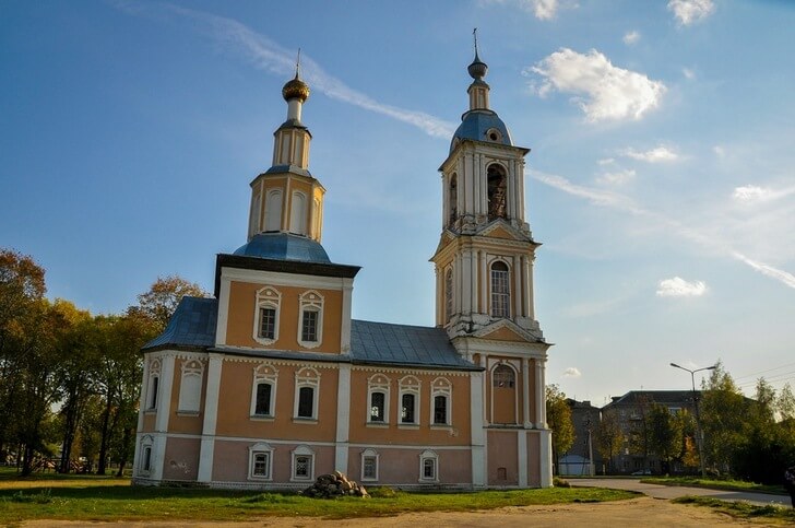 Казанская церковь.