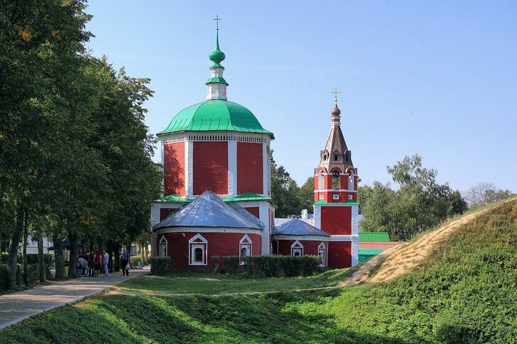 Успенская церковь.
