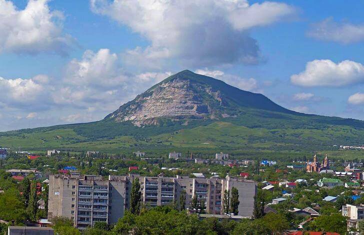 Гора Змейка.