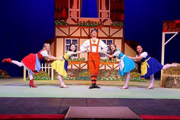 Драматический театр.