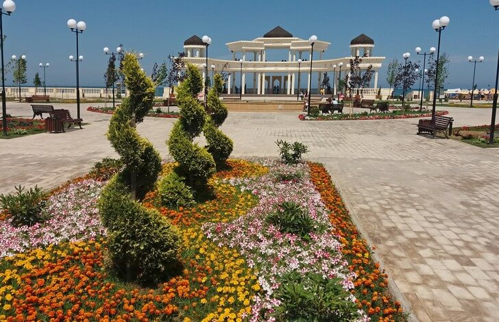 Дербентская набережная.