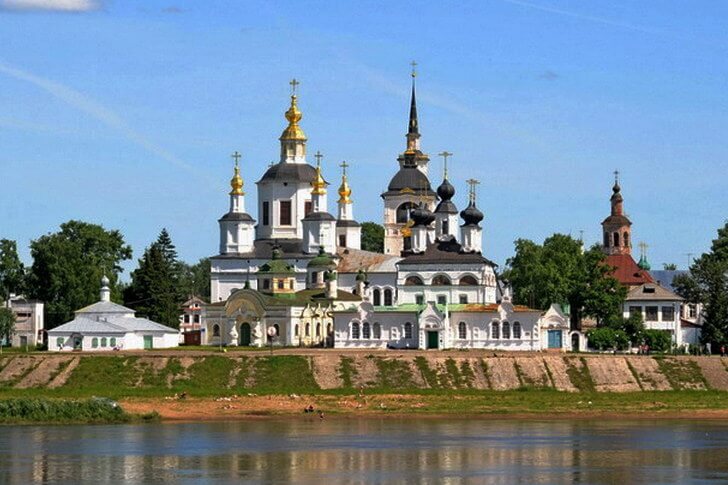 Соборное дворище.