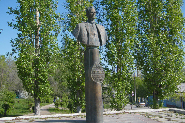 Памятник П. Д. Грушину