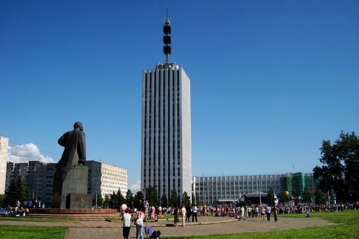 Здание проектных организаций.