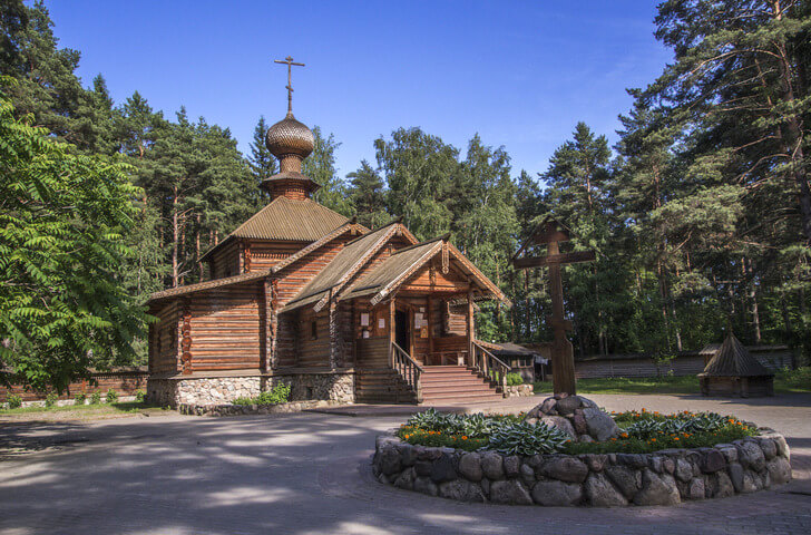 Храм Смоленской иконы Божией Матери.