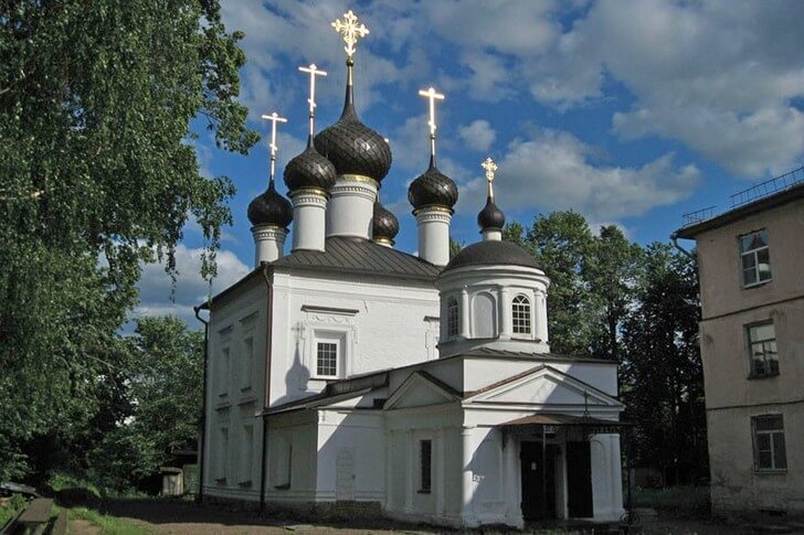 Казанская церковь.