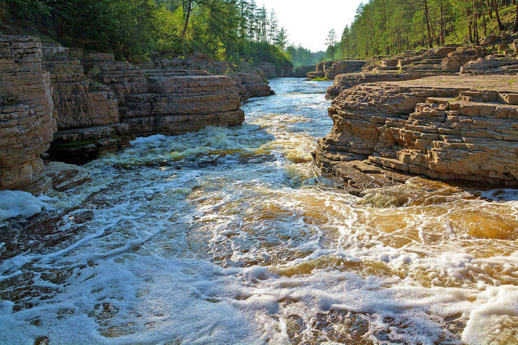 Водопад Курулуур.
