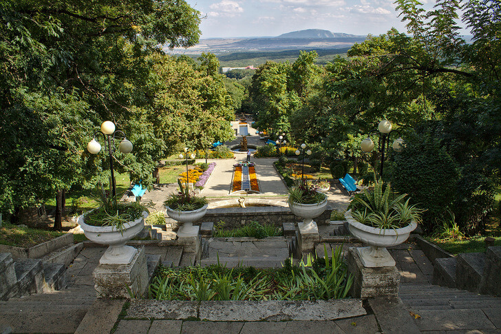 Каскадная лестница.