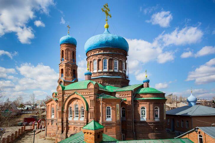 Покровский кафедральный собор.