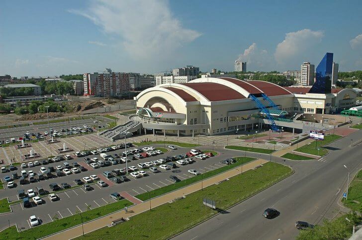 Платинум Арена.